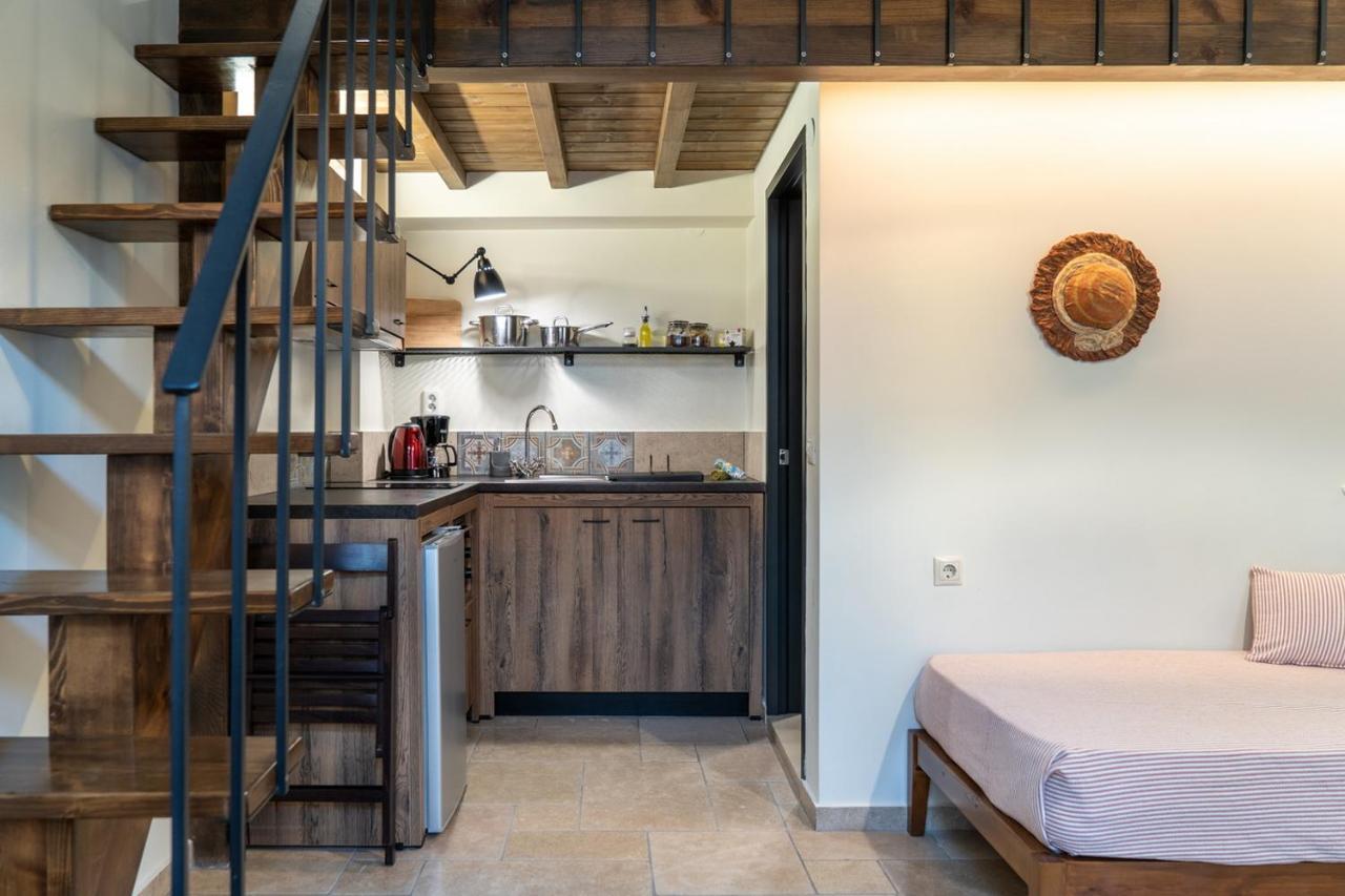 Quattro Domus Apartment Heraklion  Bagian luar foto