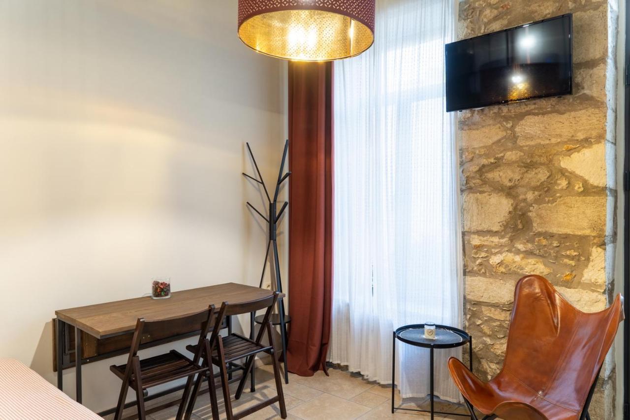 Quattro Domus Apartment Heraklion  Bagian luar foto