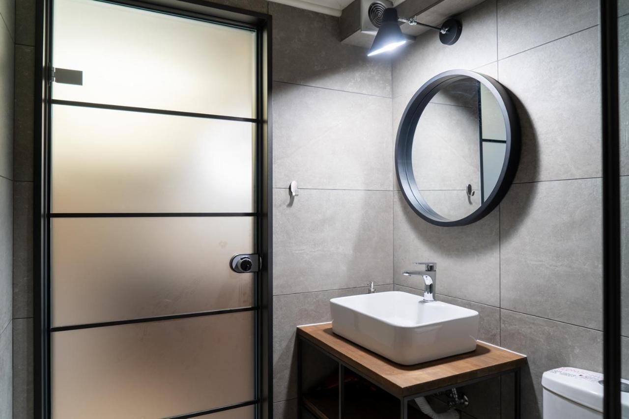 Quattro Domus Apartment Heraklion  Bagian luar foto